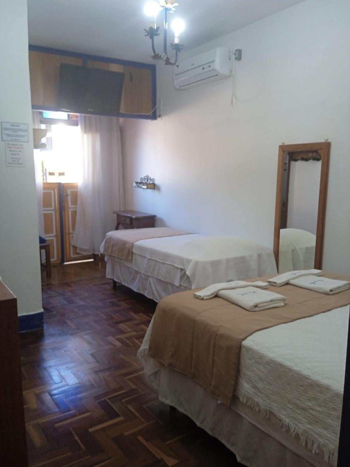 蒂拉登特斯 波索达斯吉拉斯旅馆酒店 外观 照片
