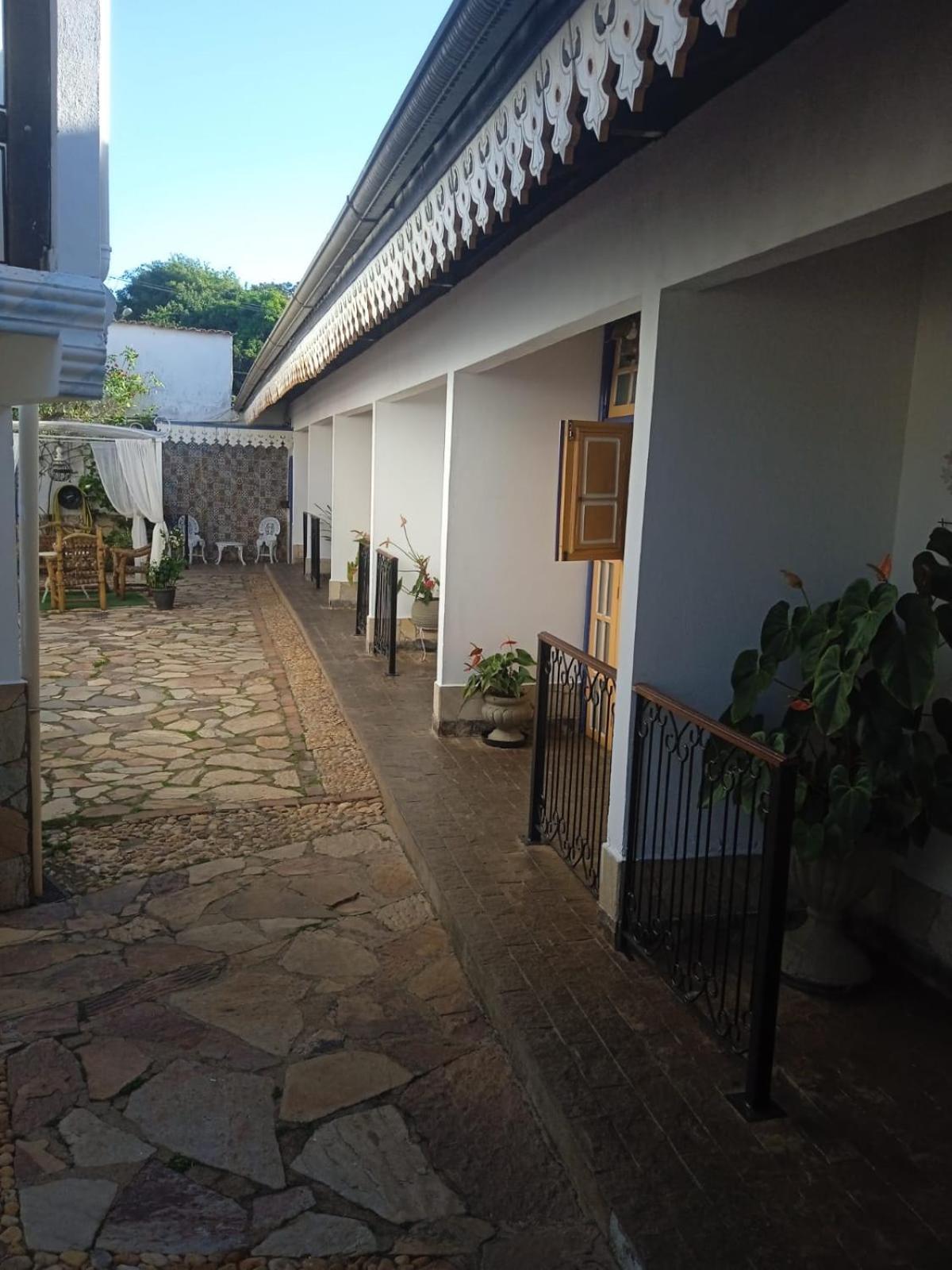 蒂拉登特斯 波索达斯吉拉斯旅馆酒店 外观 照片