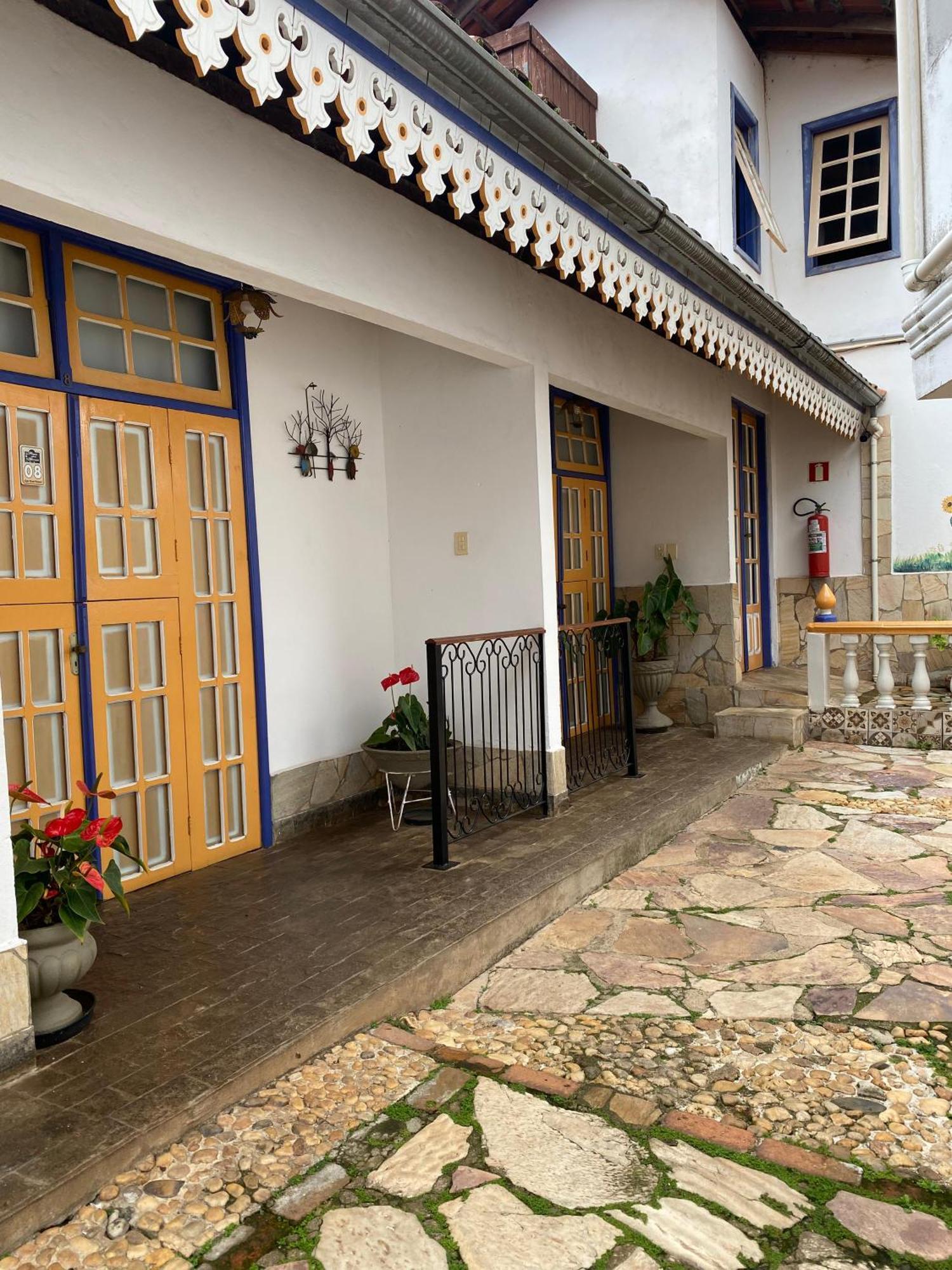 蒂拉登特斯 波索达斯吉拉斯旅馆酒店 外观 照片